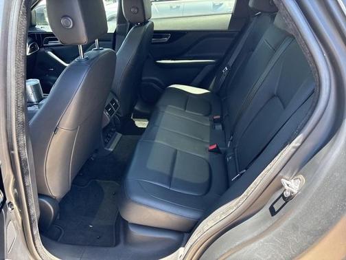 2017 Jaguar F-PACE 35t Premium