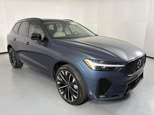 2026 Volvo XC60 B5 Ultra