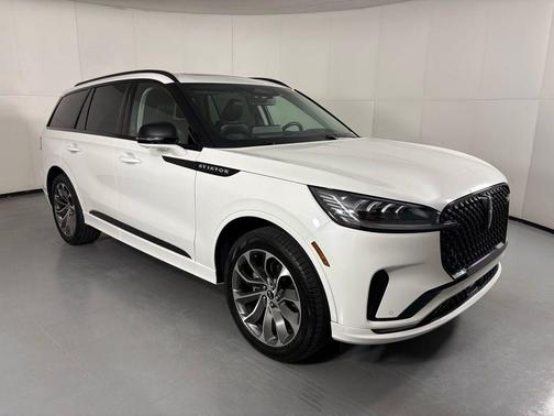 Pristine White 2025 Lincoln Aviator Premiere