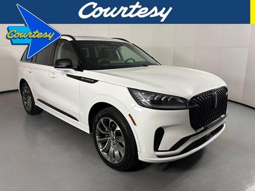 Pristine White 2025 Lincoln Aviator Premiere