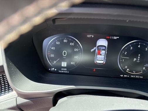 2021 Volvo XC40 T5 R-Design