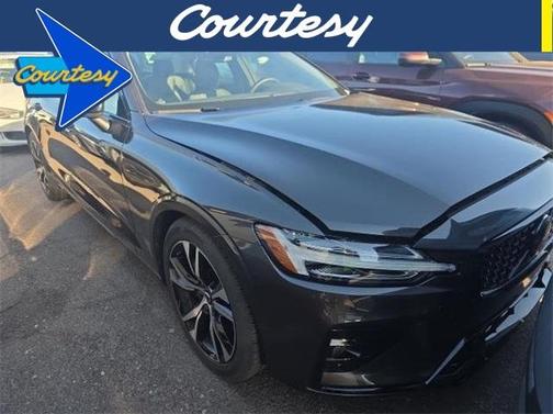 2025 Volvo S60 B5 FWD Core