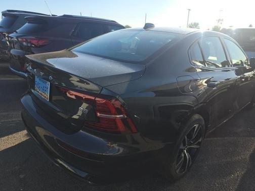 2025 Volvo S60 B5 FWD Core