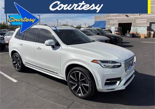 2023 Volvo XC90 B5 Plus