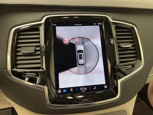 2025 Volvo XC90 Plug-In Hybrid T8 Ultra 7-Seater