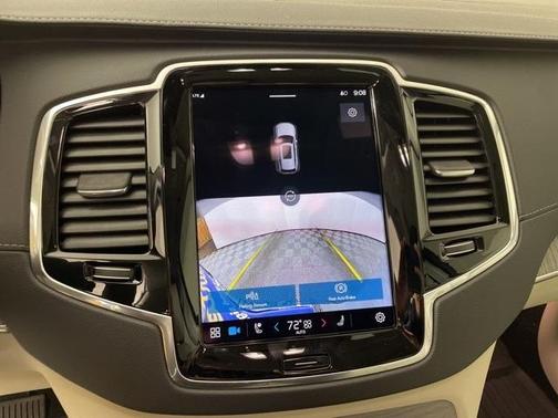 2025 Volvo XC90 Plug-In Hybrid T8 Ultra 7-Seater