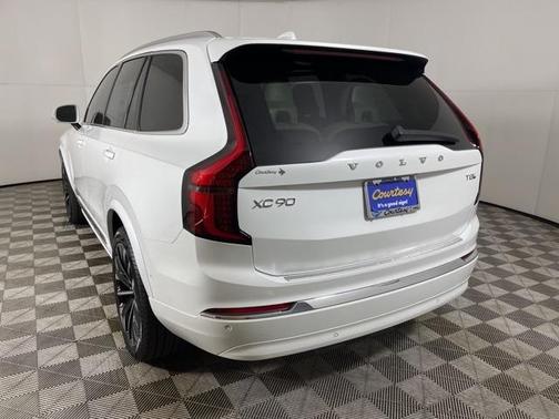 2025 Volvo XC90 Plug-In Hybrid T8 Ultra 7-Seater