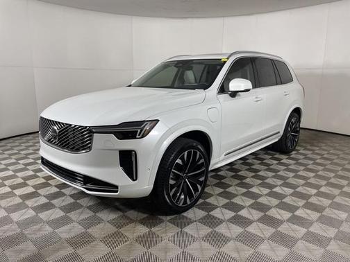 2025 Volvo XC90 Plug-In Hybrid T8 Ultra 7-Seater
