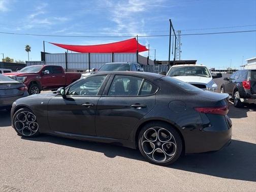 2022 Alfa Romeo Giulia Ti