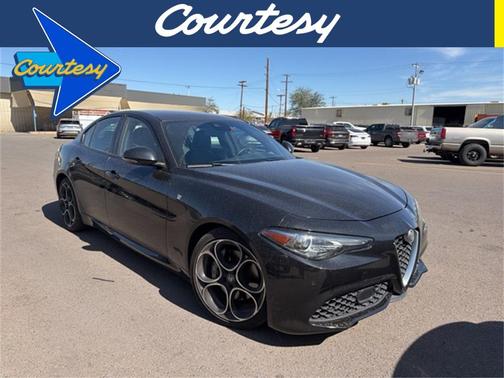 2022 Alfa Romeo Giulia Ti