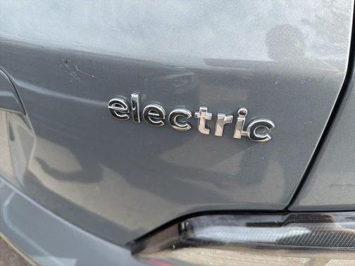 2023 Hyundai KONA EV SE