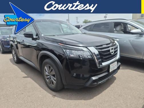 Black 2025 Nissan Pathfinder SV