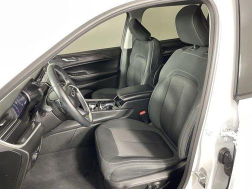 2021 Jeep Grand Cherokee L Laredo