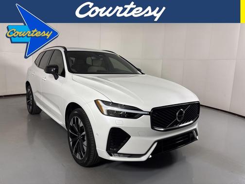 2026 Volvo XC60 B5 Plus