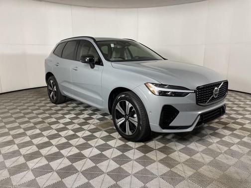2025 Volvo XC60 Plug-In Hybrid T8 Plus