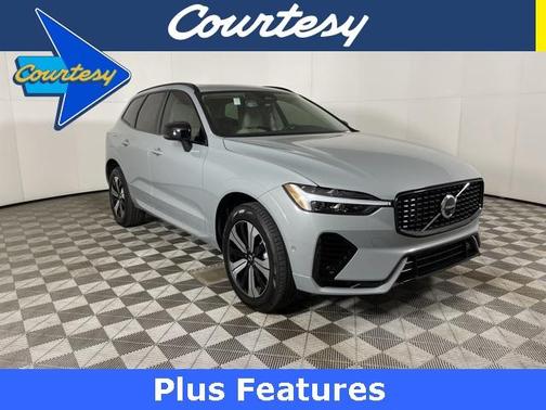 2025 Volvo XC60 Plug-In Hybrid T8 Plus