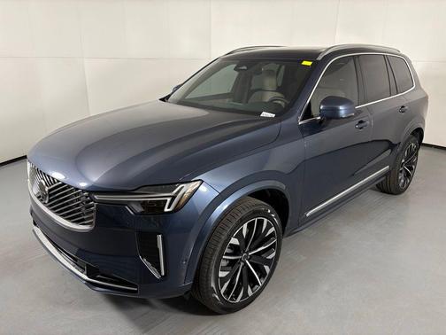 Denim Blue Metallic 2026 Volvo XC90 B5 Plus 6-Seater