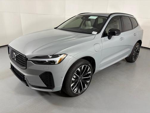 2026 Volvo XC60 Plug-In Hybrid T8 Ultra