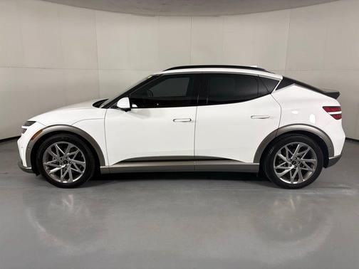 Alta White 2023 Genesis GV60 Advanced