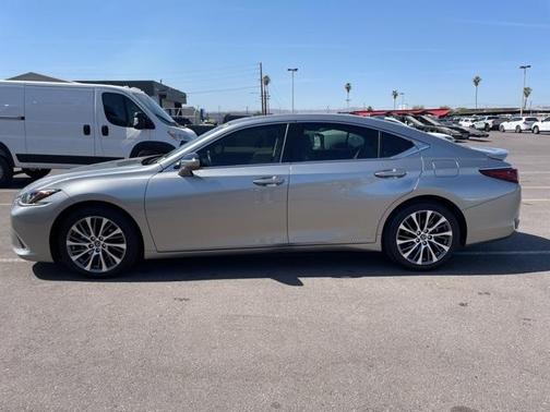 2019 Lexus ES 300h 300H
