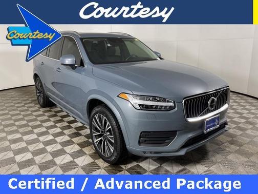 2022 Volvo XC90 T6 Momentum 7 Passenger