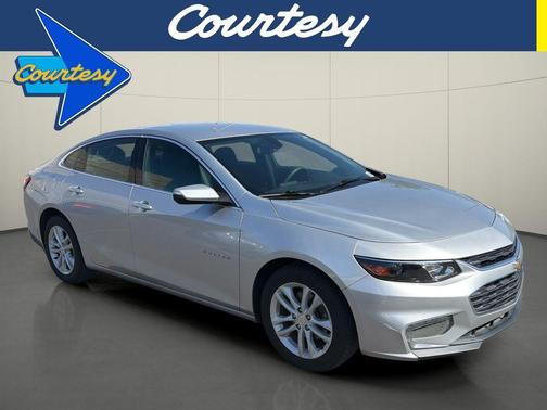 Silver Ice Metallic 2018 Chevrolet Malibu LT