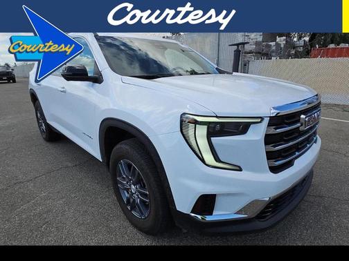 2025 GMC Acadia Elevation