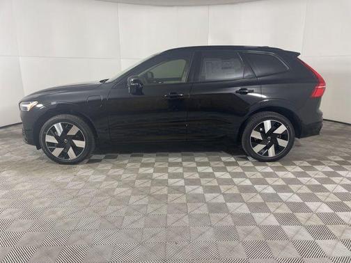 Onyx Black Metallic 2025 Volvo XC60 Plug-In Hybrid T8 Plus