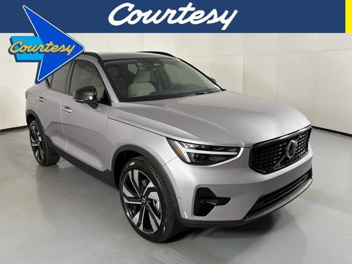 2026 Volvo XC40 B5 Ultra