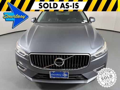 Gray Metallic 2018 Volvo XC60 T5 Inscription