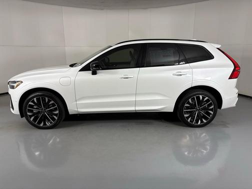 2026 Volvo XC60 Plug-In Hybrid T8 Ultra