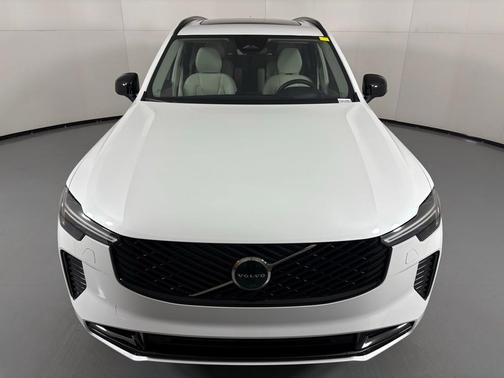 2026 Volvo XC90 Plug-In Hybrid T8 Ultra Dark Theme 6-Seater