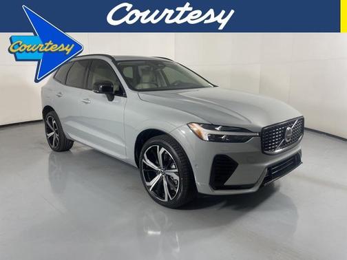 2025 Volvo XC60 Plug-In Hybrid T8 Ultra
