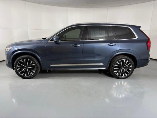 2026 Volvo XC90 B5 Plus 7-Seater