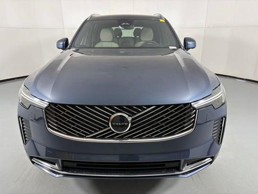 2026 Volvo XC90 B5 Plus 7-Seater