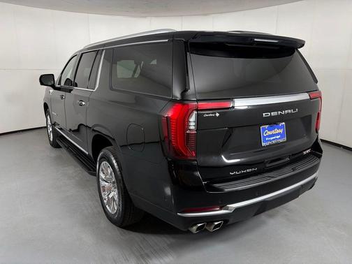 Onyx Black 2025 GMC Yukon XL Denali