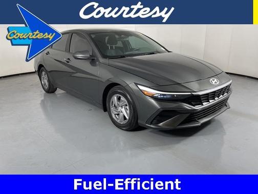 2024 Hyundai ELANTRA SE