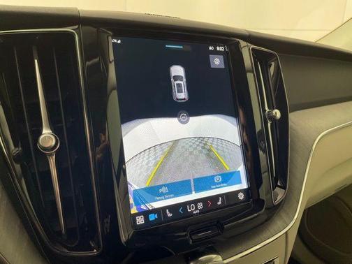 2024 Volvo XC60 Recharge Plug-In Hybrid T8 Plus Dark Theme