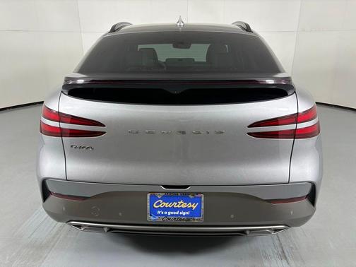 Savile Silver 2023 Genesis GV60 Advanced