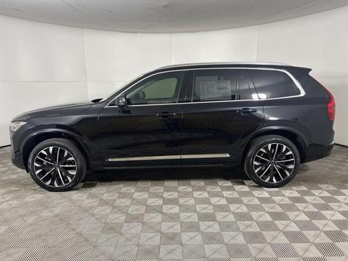 2025 Volvo XC90 B5 Plus 7-Seater
