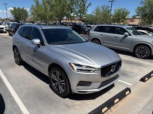 2019 Volvo XC60 T5 Momentum