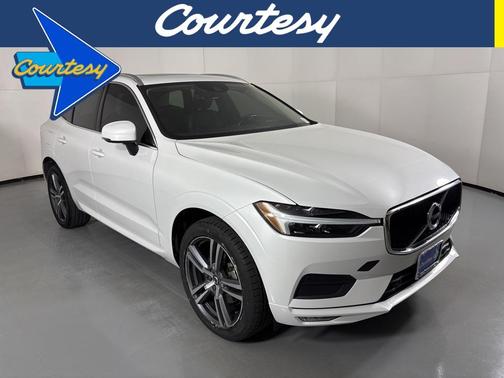 2021 Volvo XC60 T5 Momentum