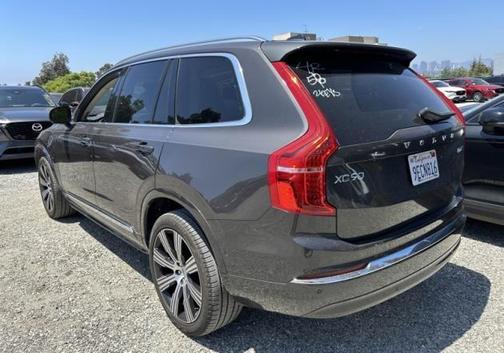 Platinum Gray Metallic 2023 Volvo XC90 B6 Ultimate 6-Seater