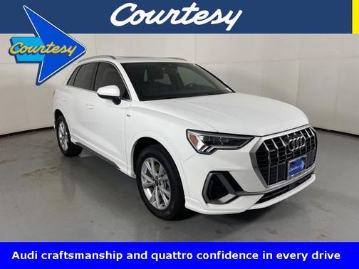 2023 Audi Q3 45 S line Premium