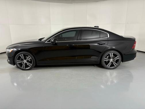 2020 Volvo S60 T5