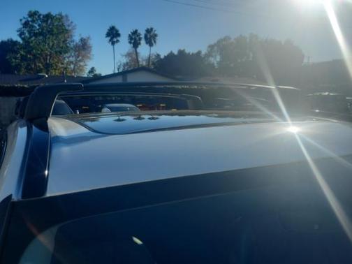 2023 Volvo XC60 B5 Ultimate Dark Theme