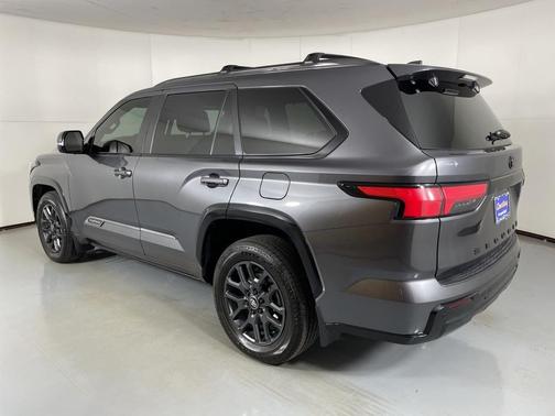 2025 Toyota Sequoia Platinum