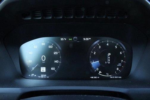 2020 Volvo XC90 T5 Momentum 7 Passenger