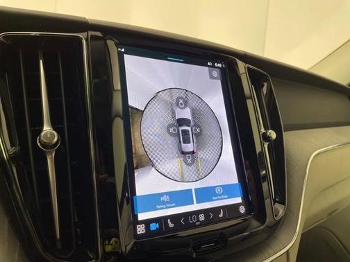 2024 Volvo XC60 Recharge Plug-In Hybrid T8 Plus Dark Theme