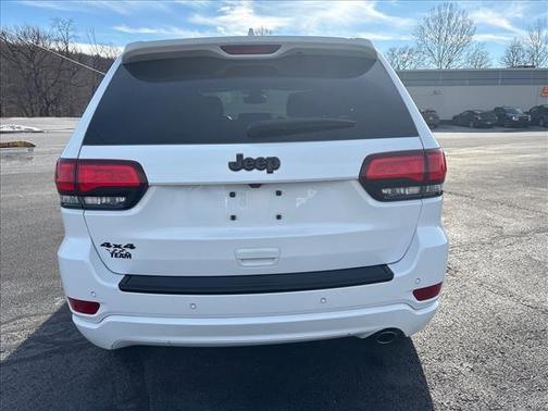 2017 Jeep Grand Cherokee Altitude